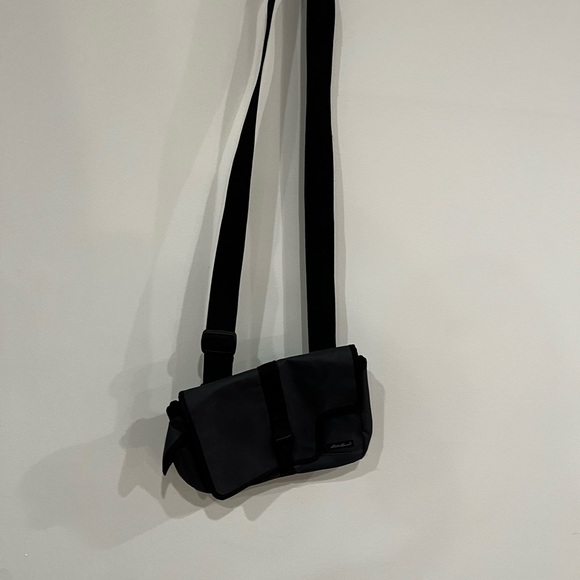 Eddie Bauer Cross body bag - Picture 2 of 6